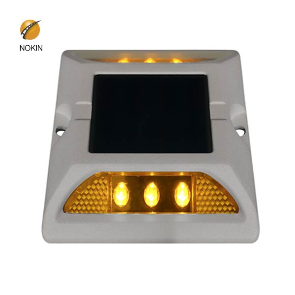 Amber Led Road Stud Lights For Pedestrian In UAE